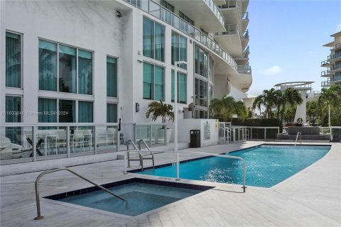 Copropriété à vendre à Miami Beach, Floride: 2 chambres, 88.44 m2 № 1315794 - photo 23