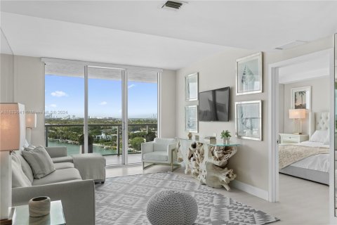 Condo in Miami Beach, Florida, 2 bedrooms  № 1315794 - photo 6