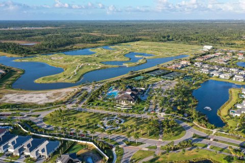 House in Palm Beach Gardens, Florida 5 bedrooms, 357.86 sq.m. № 1155917 - photo 9