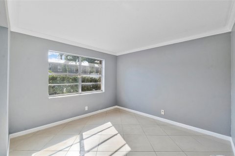 Townhouse in Pompano Beach, Florida 4 bedrooms, 139.35 sq.m. № 982023 - photo 19