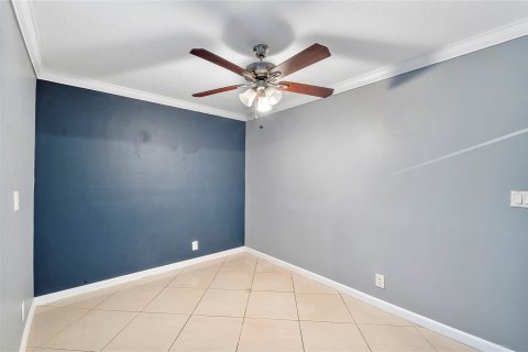 Townhouse in Pompano Beach, Florida 4 bedrooms, 139.35 sq.m. № 982023 - photo 15