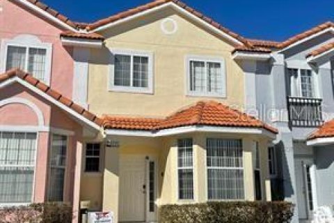 Townhouse in Kissimmee, Florida 3 bedrooms, 136.38 sq.m. № 1395756 - photo 1