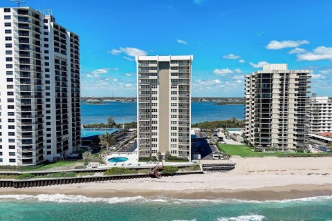 Condominio en venta en Riviera Beach, Florida, 2 dormitorios, 130.06 m2 № 1139155 - foto 29