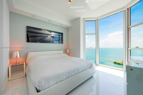 Condominio en alquiler en Miami Beach, Florida, 3 dormitorios, 399.48 m2 № 1138687 - foto 16