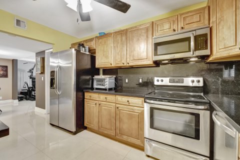 Condominio en venta en Deerfield Beach, Florida, 2 dormitorios, 107.77 m2 № 1187050 - foto 15