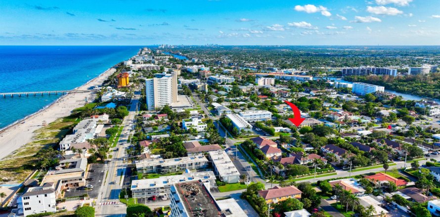 Condominio en Deerfield Beach, Florida, 2 dormitorios  № 1187050