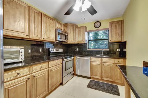 Copropriété à vendre à Deerfield Beach, Floride: 2 chambres, 107.77 m2 № 1187050 - photo 16