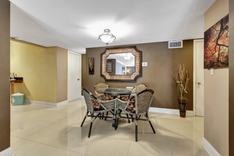 Copropriété à vendre à Deerfield Beach, Floride: 2 chambres, 107.77 m2 № 1187050 - photo 20