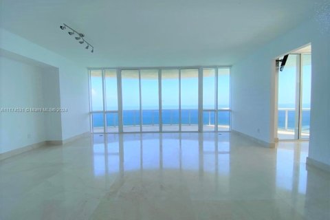 Condo in Sunny Isles Beach, Florida, 3 bedrooms  № 1171493 - photo 3