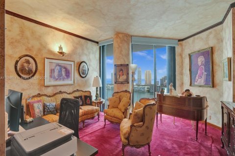 Condo in Aventura, Florida, 5 bedrooms  № 1127381 - photo 9