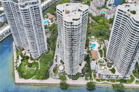 Copropriété à vendre à Aventura, Floride: 5 chambres, 442.21 m2 № 1127381 - photo 13