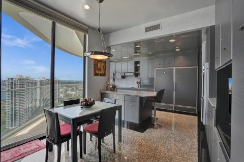 Condo in Aventura, Florida, 5 bedrooms  № 1127381 - photo 7