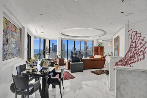 Condo in Aventura, Florida, 5 bedrooms  № 1127381 - photo 1