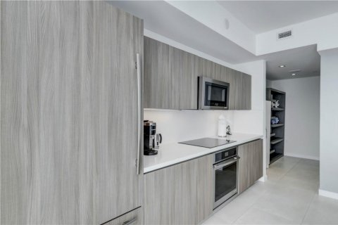 Townhouse in Fort Lauderdale, Florida 2 bedrooms, 151.52 sq.m. № 516593 - photo 24