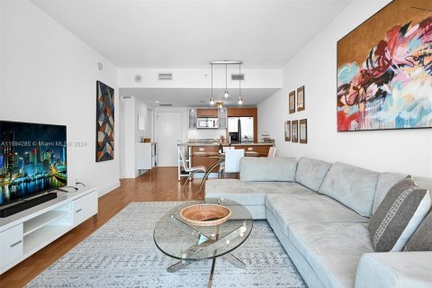 Condominio en venta en Miami, Florida, 1 dormitorio, 72.74 m2 № 1186735 - foto 5