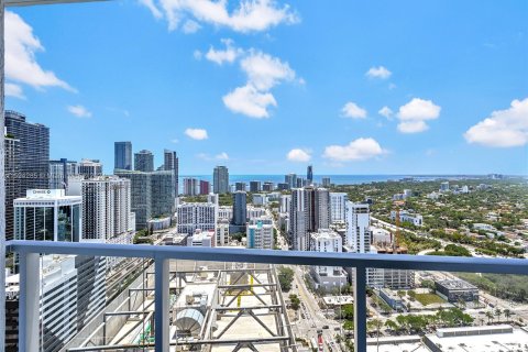 Condo in Miami, Florida, 1 bedroom  № 1186735 - photo 6