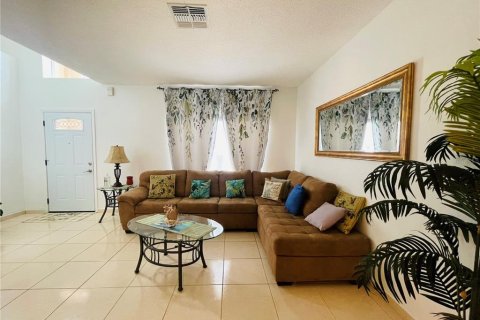 Casa en venta en Kissimmee, Florida, 4 dormitorios, 199 m2 № 1249776 - foto 3