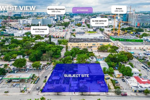 Propiedad comercial en venta en Miami, Florida № 926994 - foto 7