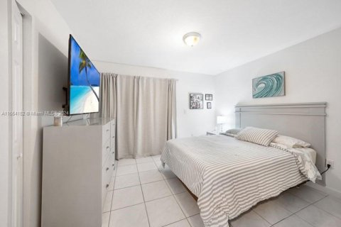 Villa ou maison à vendre à Miami Gardens, Floride: 4 chambres, 153.47 m2 № 1348605 - photo 22