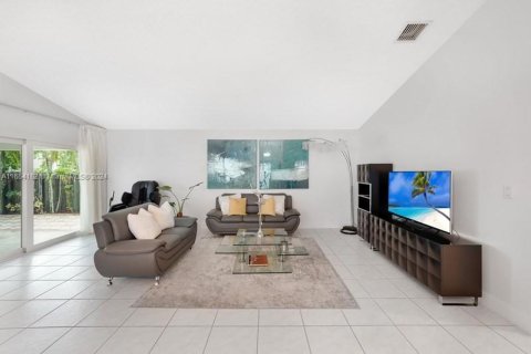 Villa ou maison à vendre à Miami Gardens, Floride: 4 chambres, 153.47 m2 № 1348605 - photo 12