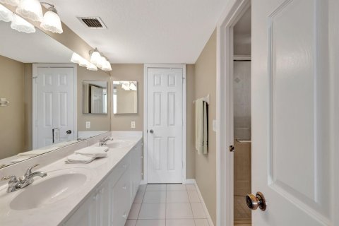 Condominio en venta en Hutchinson Island South, Florida, 2 dormitorios, 129.78 m2 № 805605 - foto 23