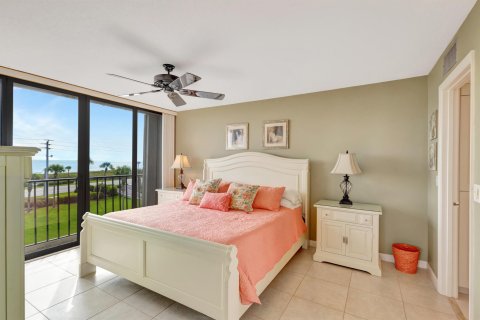 Copropriété à vendre à Hutchinson Island South, Floride: 2 chambres, 129.78 m2 № 805605 - photo 29