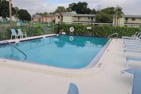 Condominio en venta en Oldsmar, Florida, 2 dormitorios, 101.64 m2 № 1359324 - foto 2