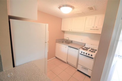 Condominio en venta en Altamonte Springs, Florida, 1 dormitorio, 46.08 m2 № 1359321 - foto 10