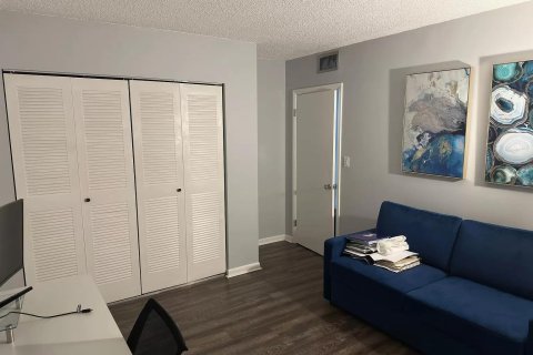 Condominio en venta en Coconut Creek, Florida, 2 dormitorios, 118.36 m2 № 1146683 - foto 18