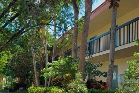 Condominio en venta en Coconut Creek, Florida, 2 dormitorios, 118.36 m2 № 1146683 - foto 22