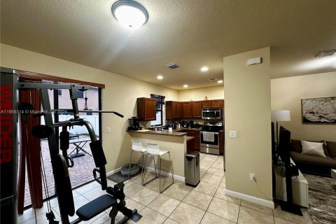 Townhouse in Hialeah, Florida 3 bedrooms, 147.9 sq.m. № 1356701 - photo 8