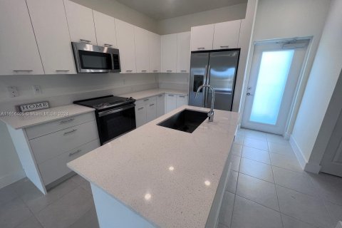 Copropriété à vendre à Doral, Floride: 1 chambre, 68.56 m2 № 1356666 - photo 7