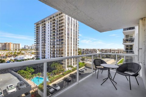 Copropriété à vendre à Fort Lauderdale, Floride: 2 chambres, 123.37 m2 № 1356664 - photo 25