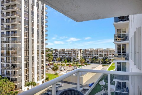 Condominio en venta en Fort Lauderdale, Florida, 2 dormitorios, 123.37 m2 № 1356664 - foto 28