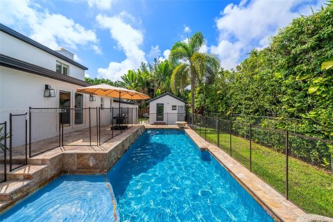 Casa en venta en Miami Beach, Florida, 4 dormitorios, 230.49 m2 № 1356699 - foto 24