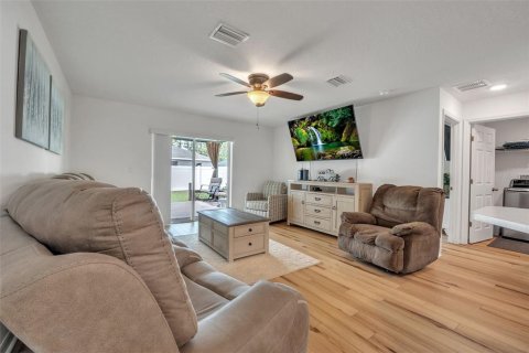 Casa en venta en Palm Coast, Florida, 3 dormitorios, 144.28 m2 № 1350066 - foto 20