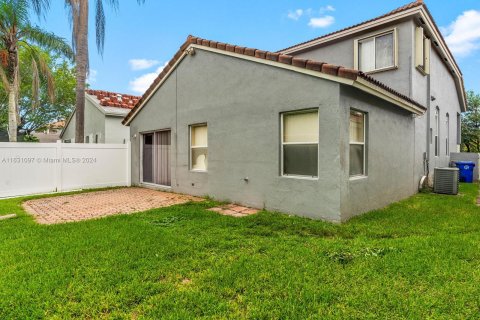 Villa ou maison à vendre à Pembroke Pines, Floride: 4 chambres, 193.52 m2 № 1294682 - photo 5