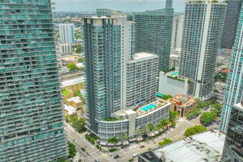 Condominio en venta en Miami, Florida, 1 dormitorio, 77.85 m2 № 1294683 - foto 1