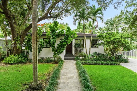 Casa en venta en Coral Gables, Florida, 2 dormitorios, 111.02 m2 № 1271959 - foto 30