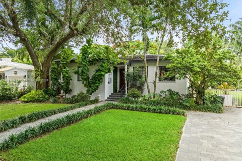 Casa en venta en Coral Gables, Florida, 2 dormitorios, 111.02 m2 № 1271959 - foto 1