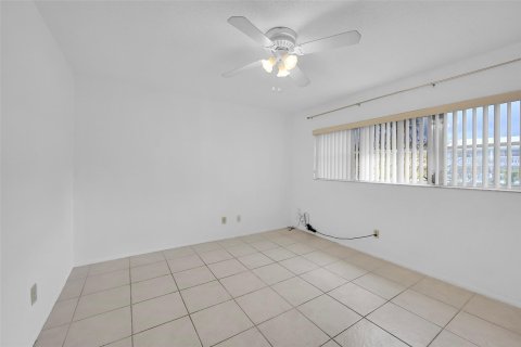 Copropriété à vendre à Fort Lauderdale, Floride: 1 chambre, 60.39 m2 № 1159696 - photo 11