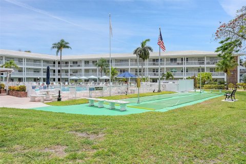 Condo in Fort Lauderdale, Florida, 1 bedroom  № 1159696 - photo 2