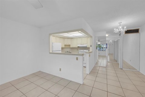 Condominio en venta en Fort Lauderdale, Florida, 1 dormitorio, 60.39 m2 № 1159696 - foto 15