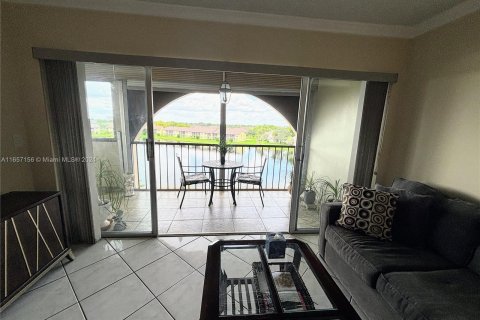 Condo in Sunrise, Florida, 2 bedrooms  № 1357157 - photo 20