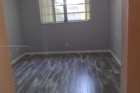 Appartement à louer à Tamarac, Floride: 1 chambre, 61.32 m2 № 1357156 - photo 10