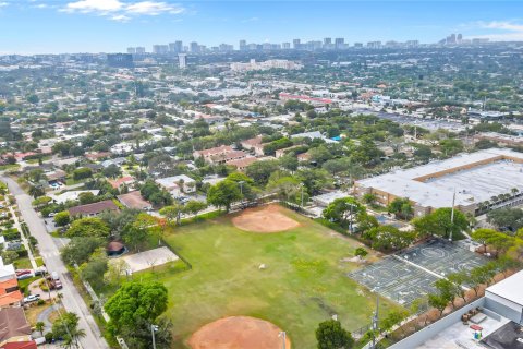 Condo in Fort Lauderdale, Florida, 3 bedrooms  № 1182658 - photo 7