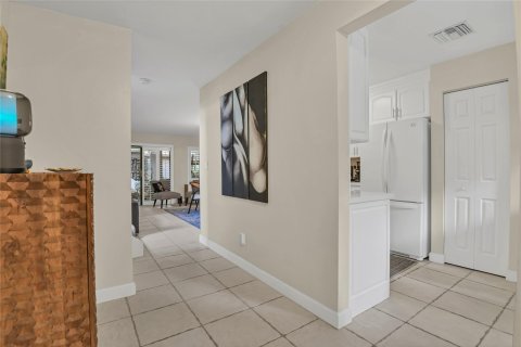 Condo in Fort Lauderdale, Florida, 3 bedrooms  № 1182658 - photo 5