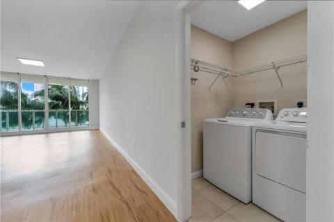 Copropriété à vendre à Aventura, Floride: 3 chambres, 153.29 m2 № 1098088 - photo 10