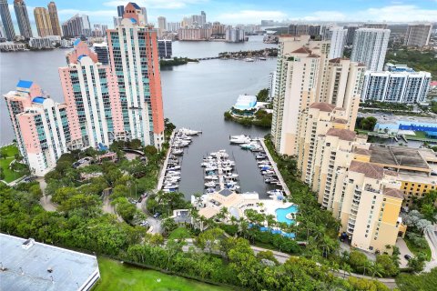 Condominio en venta en Aventura, Florida, 3 dormitorios, 153.29 m2 № 1098088 - foto 26