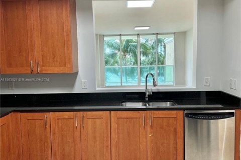 Condo in Aventura, Florida, 3 bedrooms  № 1098088 - photo 15